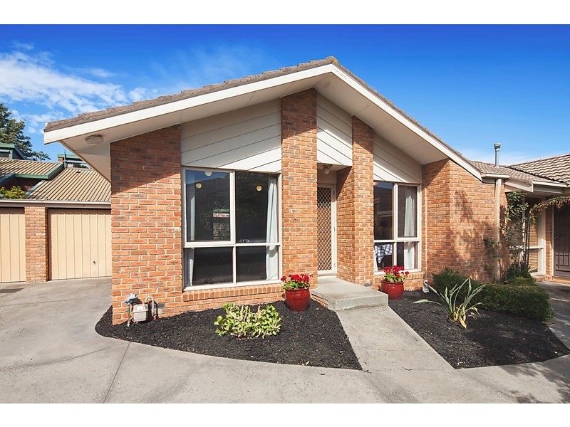 2/194 Surrey Road, Blackburn VIC 3130