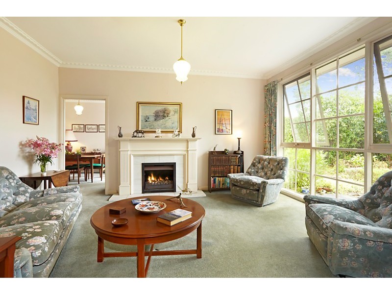 2 Handel Court, Blackburn VIC 3130