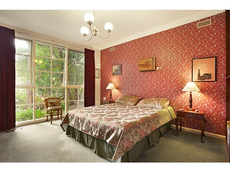 2 Handel Court, Blackburn VIC 3130