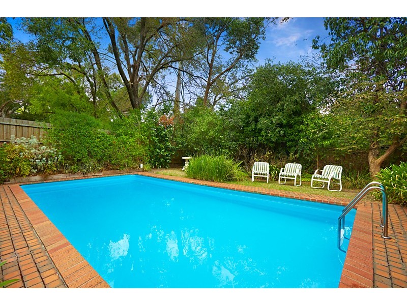 2 Handel Court, Blackburn VIC 3130