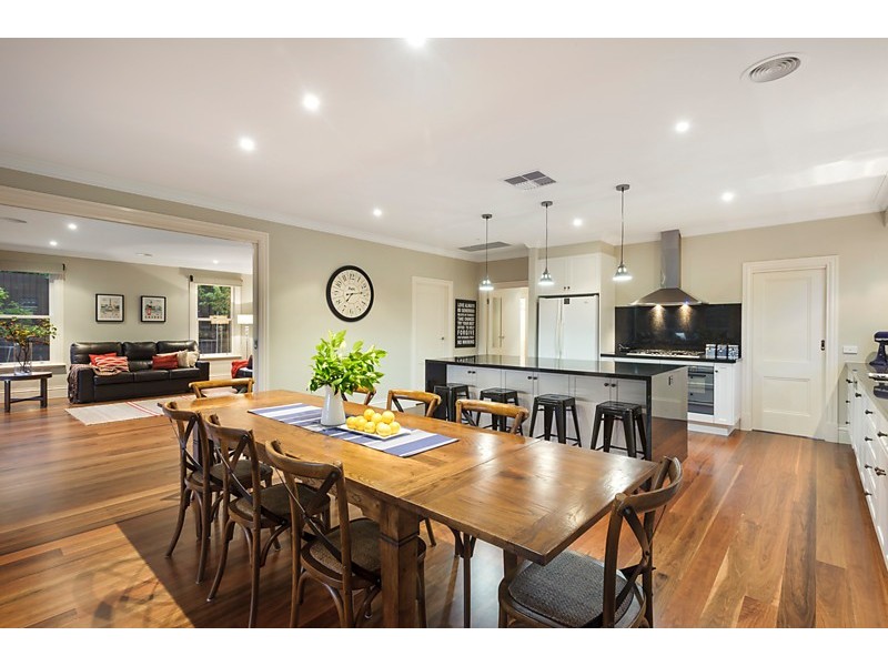 26  Grove Street, Vermont VIC 3133