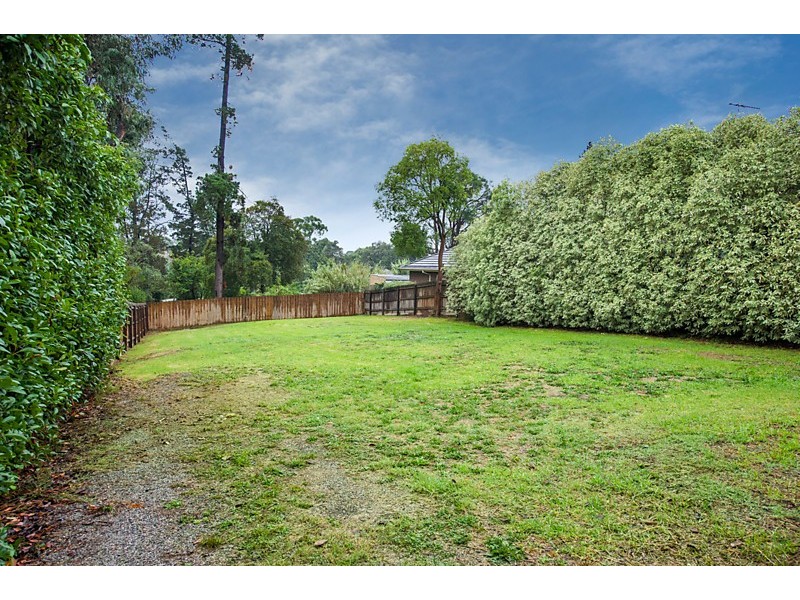 33 Orient Avenue, Mitcham VIC 3132