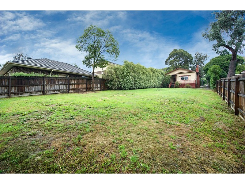 33 Orient Avenue, Mitcham VIC 3132