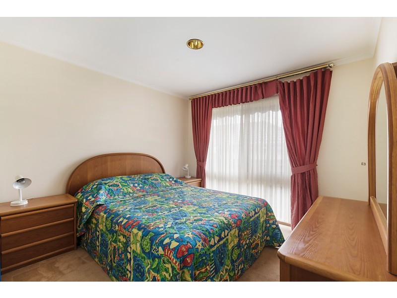 2/3 Barrina Street, Blackburn South VIC 3130