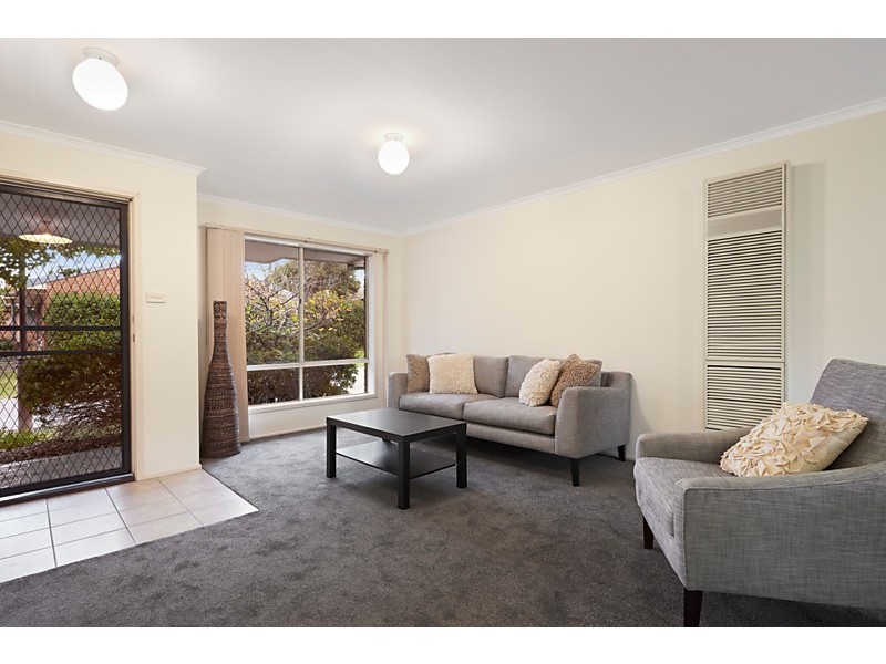 16 Sandon Circuit, Forest Hill VIC 3131