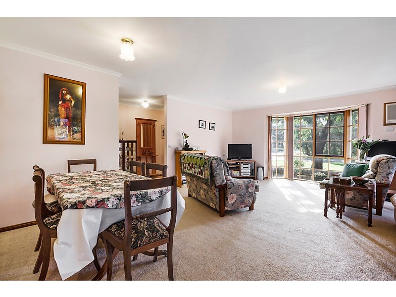 2/1 York Street, Blackburn South VIC 3130