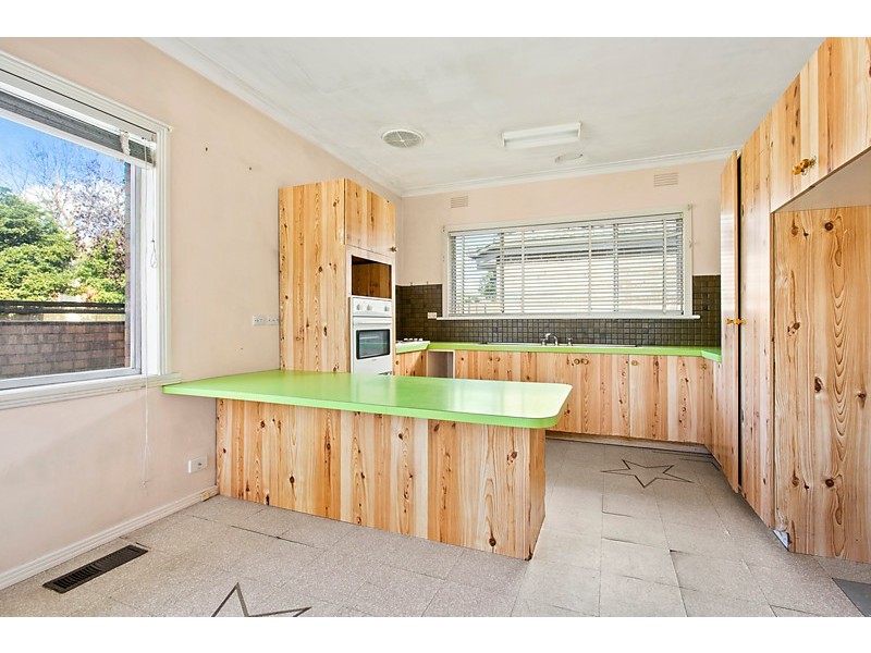 46 Surrey Road, Blackburn North VIC 3130