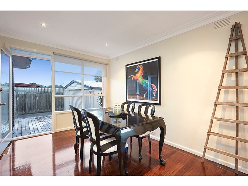 31 Morrie Crescent, Blackburn North VIC 3130