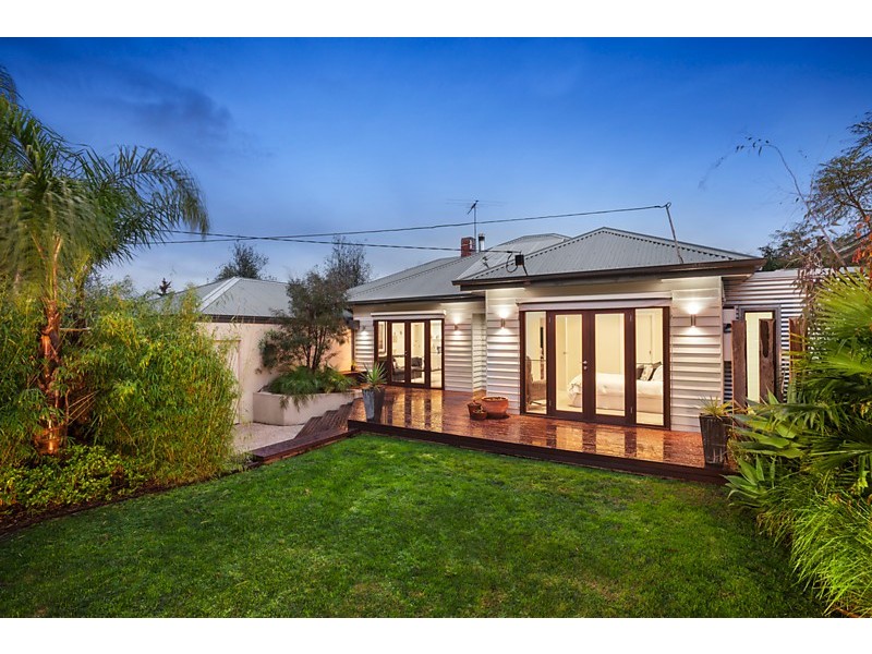 8 Broomhill Avenue, Blackburn VIC 3130