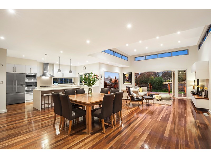 8 Broomhill Avenue, Blackburn VIC 3130