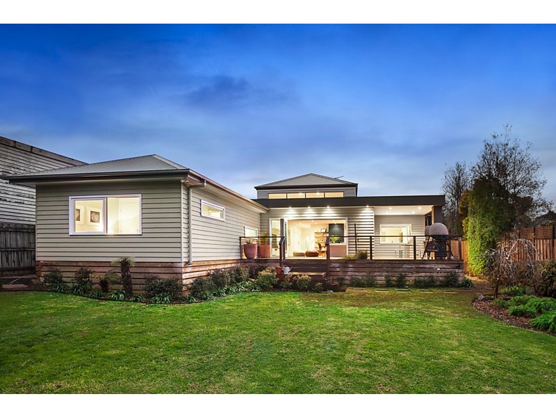 8 Broomhill Avenue, Blackburn VIC 3130