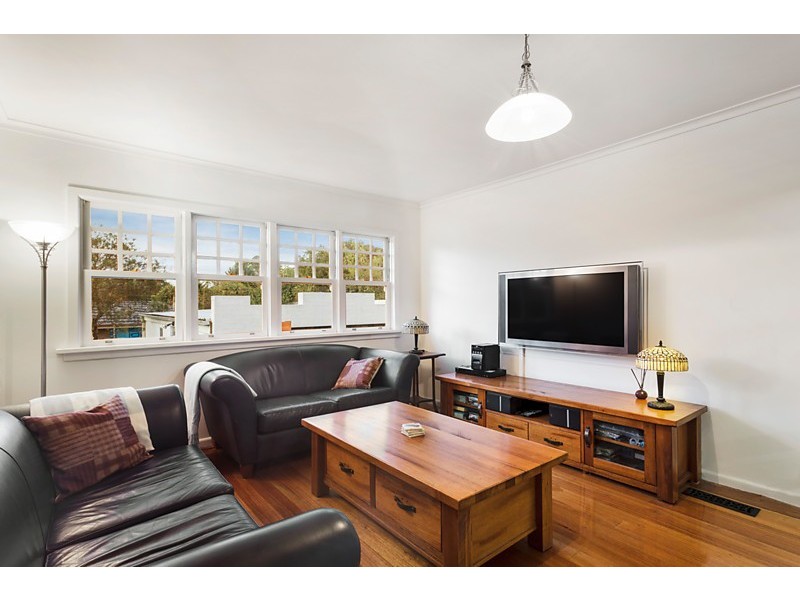 20 Winton Street, Burwood VIC 3125