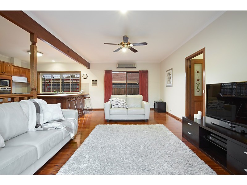 45 Severn Crescent, Rowville VIC 3178