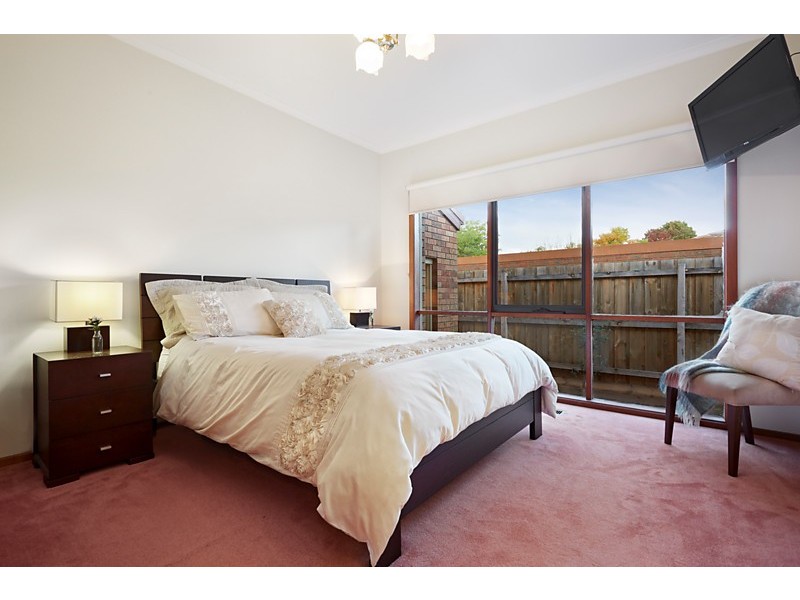 45 Severn Crescent, Rowville VIC 3178