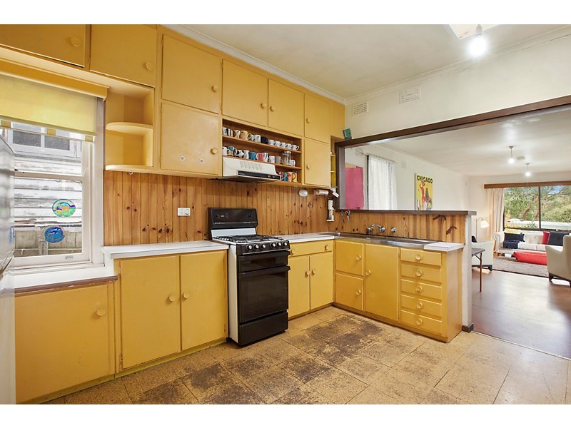 10 Dudley Street, Mitcham VIC 3132