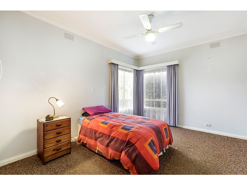 48 Caroline Crescent, Blackburn North VIC 3130