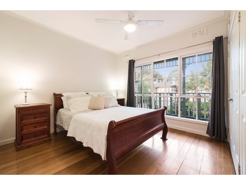 4 Luke Avenue, Blackburn VIC 3130