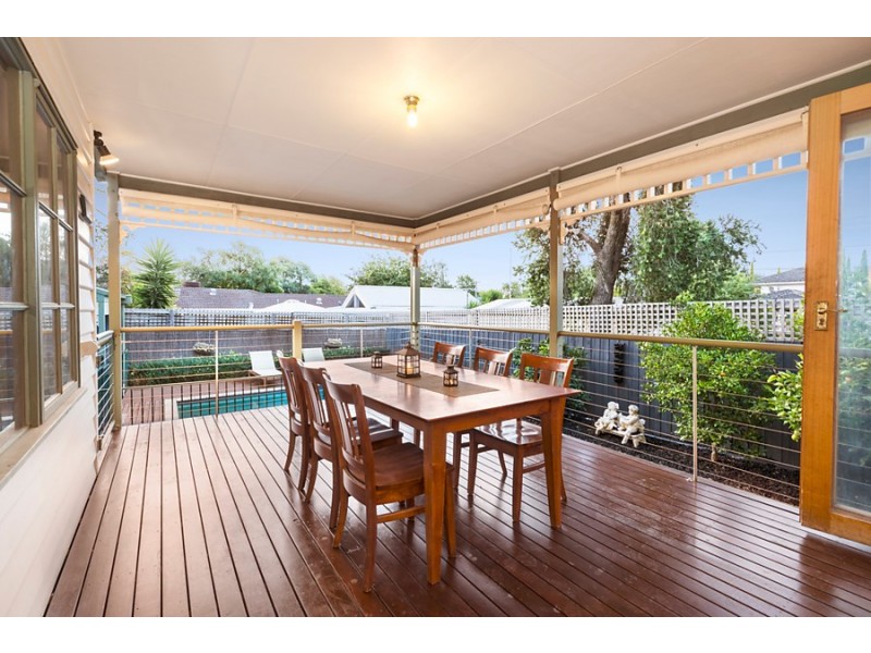 4 Luke Avenue, Blackburn VIC 3130