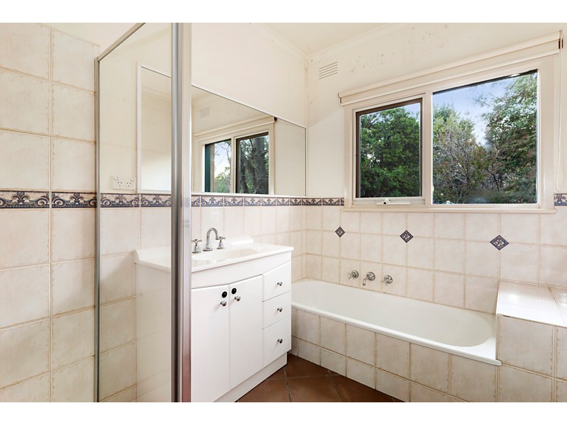 4 Grevillea Court, Forest Hill VIC 3131