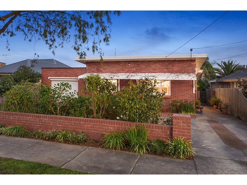 6 Oleanda Crescent, Nunawading VIC 3131
