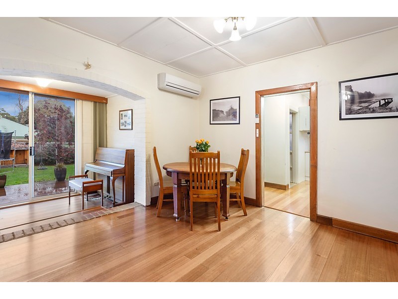 6 Oleanda Crescent, Nunawading VIC 3131