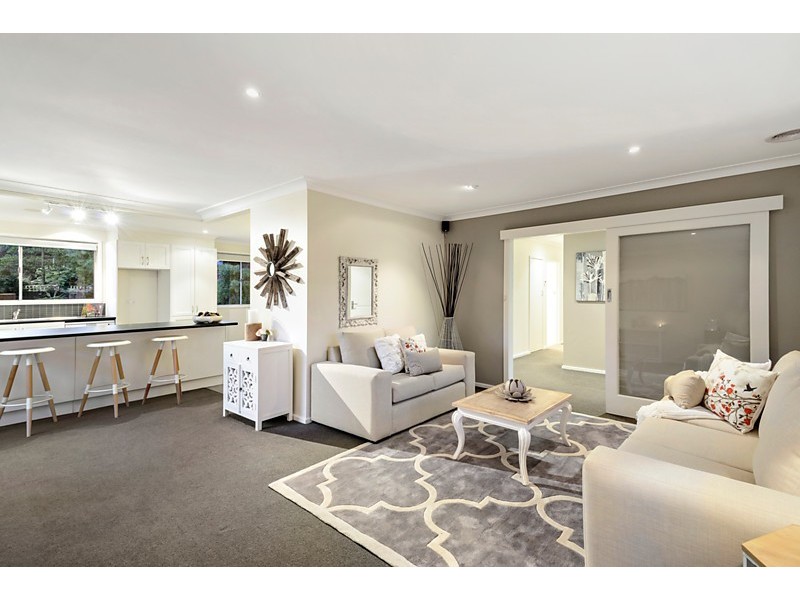 9 Tara Avenue, Blackburn VIC 3130