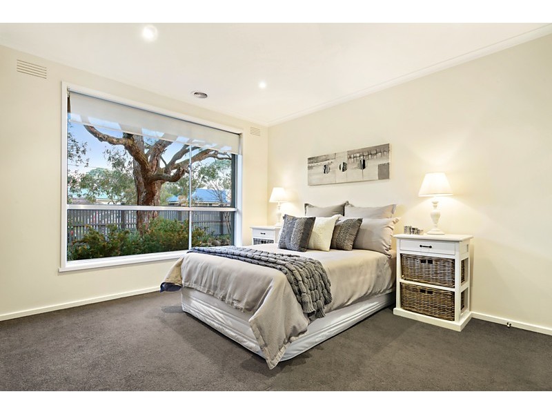 9 Tara Avenue, Blackburn VIC 3130