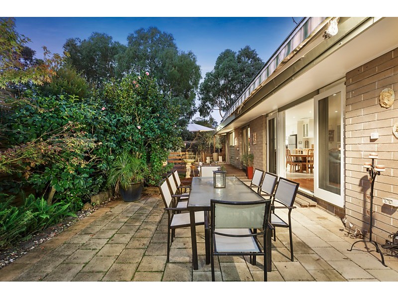 43 Holland Road, Blackburn South VIC 3130