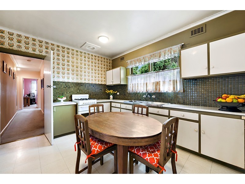 12 Oleanda Crescent, Nunawading VIC 3131