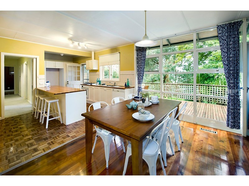 11 Irvine Street, Mitcham VIC 3132