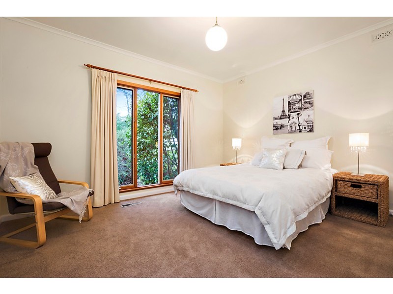 6 Elder Street, Blackburn VIC 3130