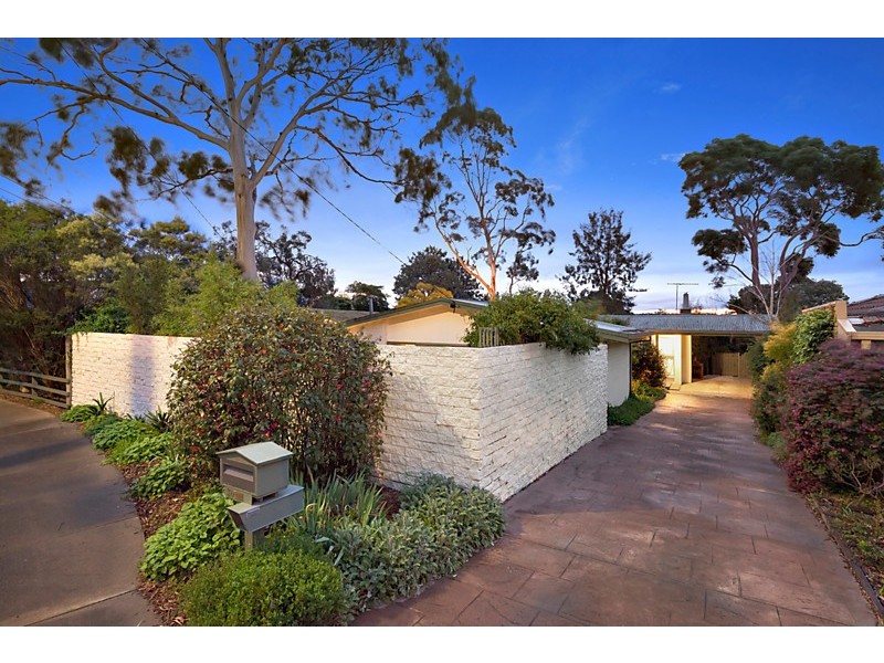 30 Driftwood Drive, Glen Waverley VIC 3150