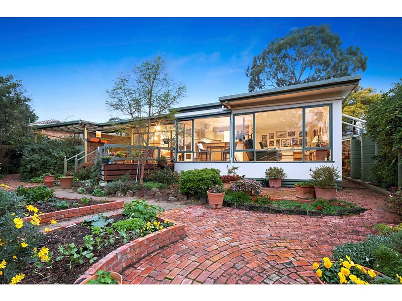 30 Driftwood Drive, Glen Waverley VIC 3150