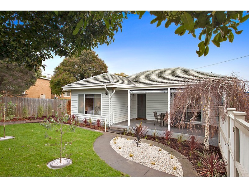 1/8 Barker Street, Blackburn South VIC 3130