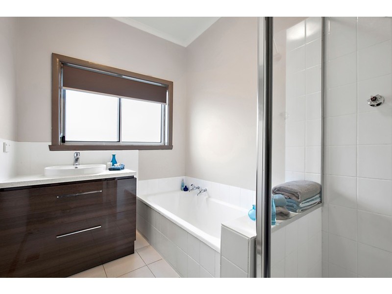 1/8 Barker Street, Blackburn South VIC 3130