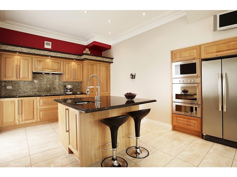 88 Whitehorse Road, Blackburn VIC 3130