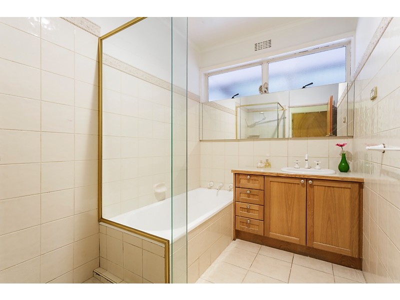 13 Yorkshire Street, Blackburn North VIC 3130