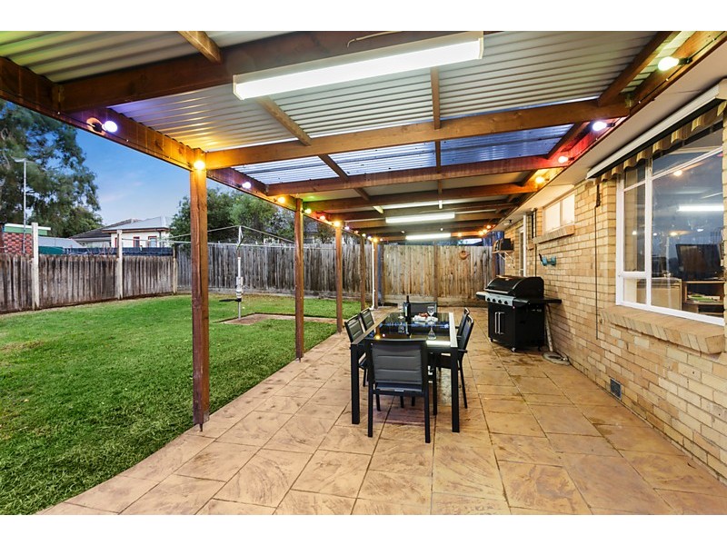 13 Yorkshire Street, Blackburn North VIC 3130