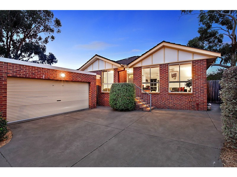 2/90 Junction Road, Blackburn North VIC 3130