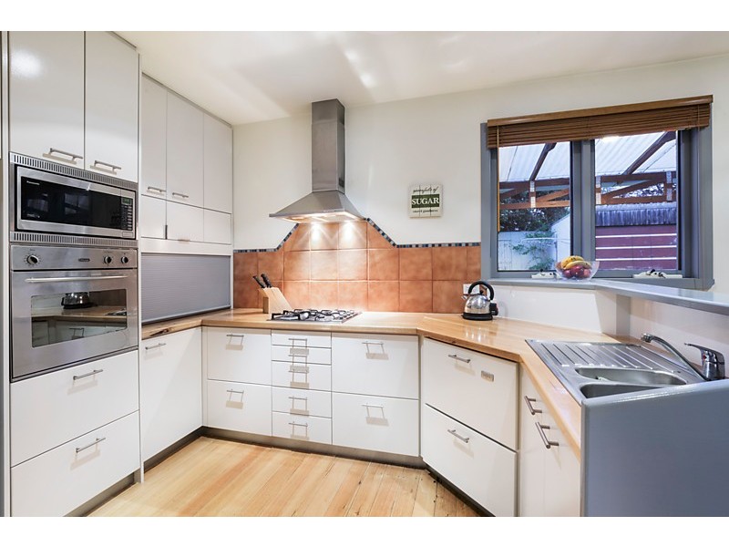 18 Faulkner Street, Blackburn South VIC 3130