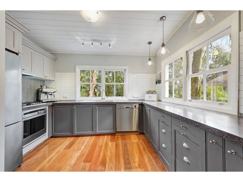 36 Myrtle Grove, Blackburn VIC 3130