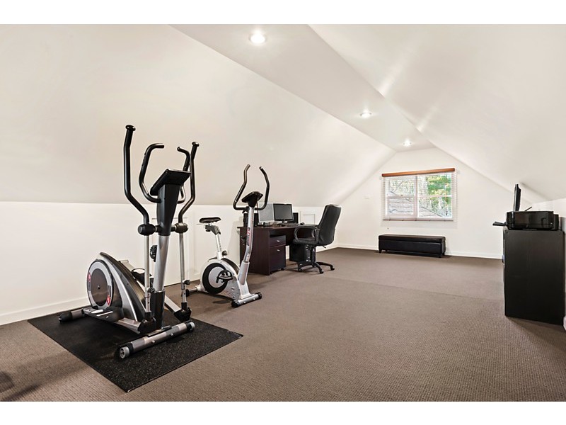 52 Owen Street, Mitcham VIC 3132