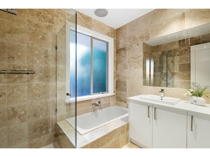 20A Myrtle Grove, Blackburn VIC 3130