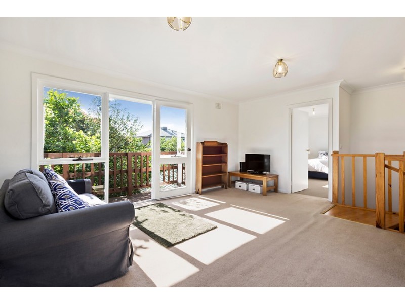 23 Camelot Drive, Glen Waverley VIC 3150