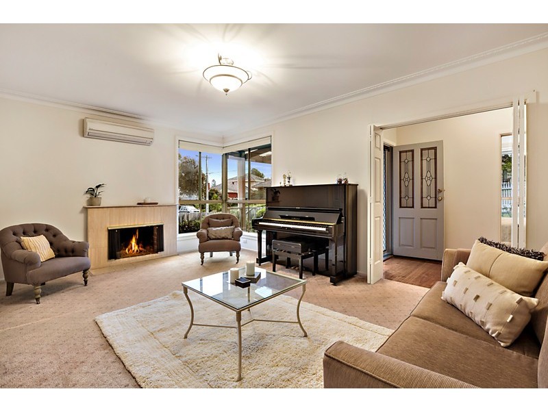 20 Dunfield Avenue, Mitcham VIC 3132