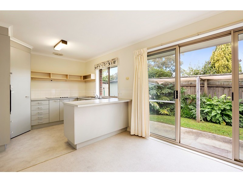 15/26 Barrina Street, Blackburn South VIC 3130