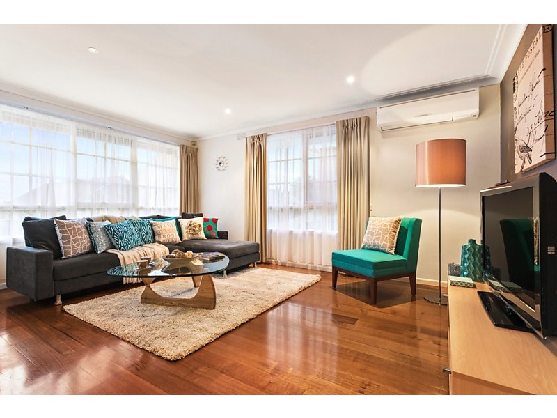 1/5 Renown Street, Burwood VIC 3125