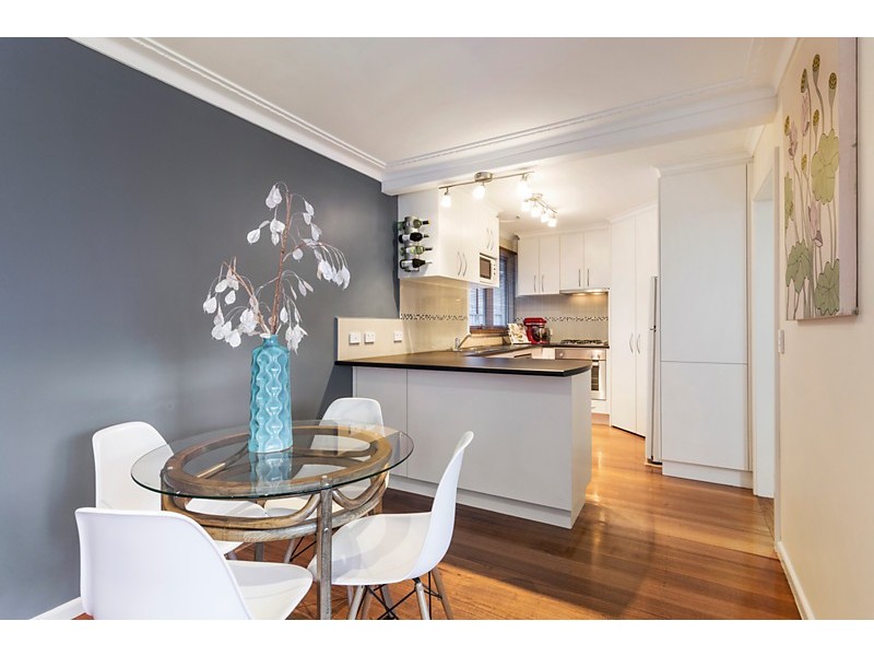 1/5 Renown Street, Burwood VIC 3125