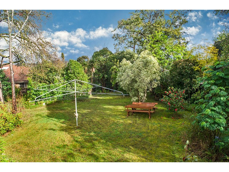 36 Linlithgow Street, Mitcham VIC 3132