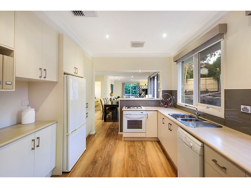 3 Willow Avenue, Mitcham VIC 3132